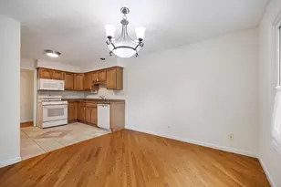 1153 S Linneman Rd, Mount Prospect, IL 60056 - Photo 5