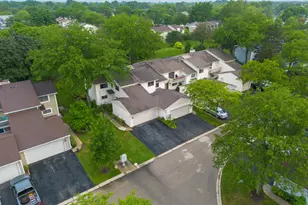 1044 Cumberland Ct, Vernon Hills, IL 60061 - Photo 31