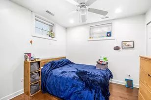 3335 W Byron St, Chicago, IL 60618 - Photo 11