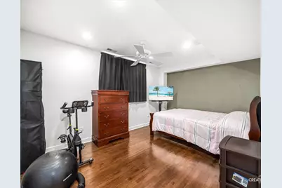 3335 W Byron Street #G, Chicago, IL 60618 - Photo 13