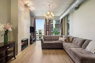 700 N Larrabee St, Chicago, IL 60654 - Photo 3
