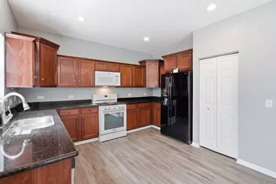 3335 Silver City Court, Montgomery, IL 60538 - Photo 15