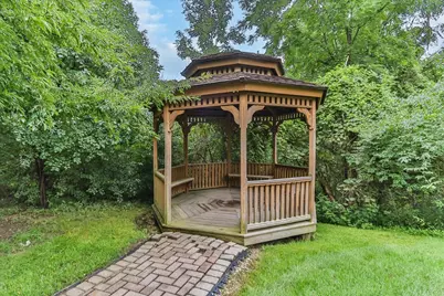 160 Neutrenton Avenue, Elgin, IL 60120 - Photo 31
