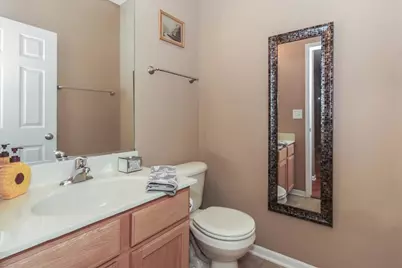 160 Neutrenton Avenue, Elgin, IL 60120 - Photo 15