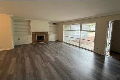 117 E Elm Street, Wheaton, IL 60189 - Photo 3