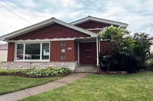 9834 S Kolmar Ave, Oak Lawn, IL 60453 - Photo 1