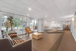 9001 Golf Rd, Des Plaines, IL 60016 - Photo 17