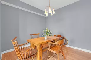 9001 Golf Rd, Des Plaines, IL 60016 - Photo 7