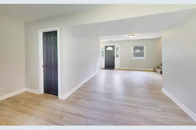 5418 Hillside Drive, McHenry, IL 60050 - Photo 5