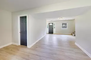 5418 Hillside Dr, McHenry, IL 60050 - Photo 5
