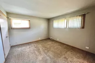 2543 Oakwood Dr, Olympia Fields, IL 60461 - Photo 9