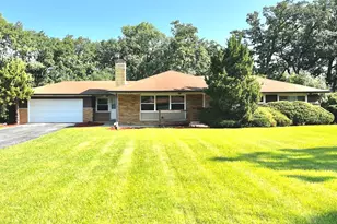 2543 Oakwood Dr, Olympia Fields, IL 60461 - Photo 1
