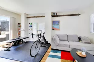 320 E 17th St, Chicago, IL 60616 - Photo 25