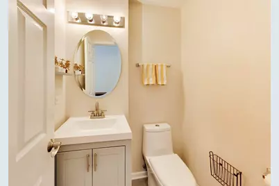 320 E 17th Street, Chicago, IL 60616 - Photo 7