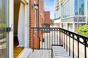 320 E 17th St, Chicago, IL 60616 - Photo 17