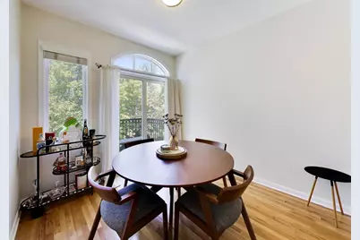 320 E 17th Street, Chicago, IL 60616 - Photo 13