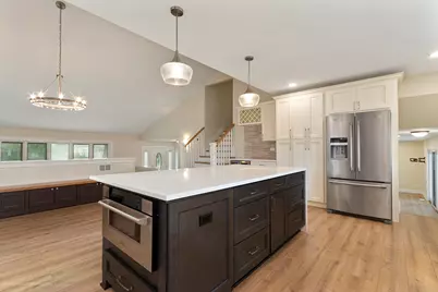 2003 E Lillian Lane, Arlington Heights, IL 60004 - Photo 9