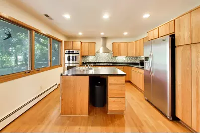 4049 Grandview Avenue, Gurnee, IL 60031 - Photo 7