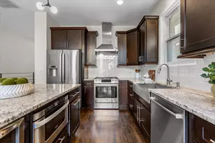 867 N Hermitage St, Chicago, IL 60622 - Photo 9