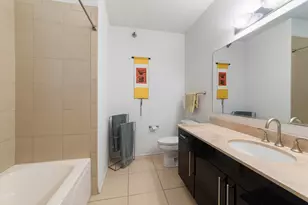 757 N Orleans St, Chicago, IL 60654 - Photo 13