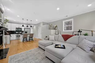1022 N Wood St, Chicago, IL 60622 - Photo 5