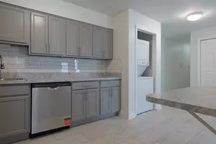 143 W Elk Trail, Carol Stream, IL 60188 - Photo 5