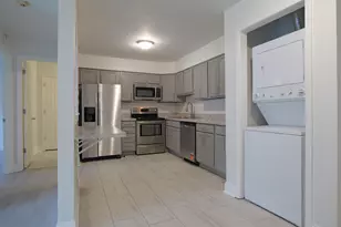 143 W Elk Trail, Carol Stream, IL 60188 - Photo 3