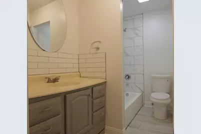 143 W Elk Trail #141, Carol Stream, IL 60188 - Photo 17