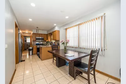 10120 S Torrence Avenue, Chicago, IL 60617 - Photo 5