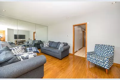 10120 S Torrence Avenue, Chicago, IL 60617 - Photo 3