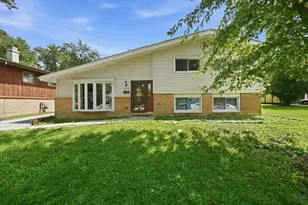 403 Rutledge St, Park Forest, IL 60466 - Photo 1