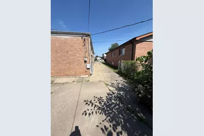 15126 Irving Avenue, Dolton, IL 60419 - Photo 31