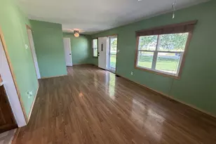 536 Dwight St, Kewanee, IL 61443 - Photo 3
