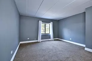 41 E Janata Blvd, Lombard, IL 60148 - Photo 9