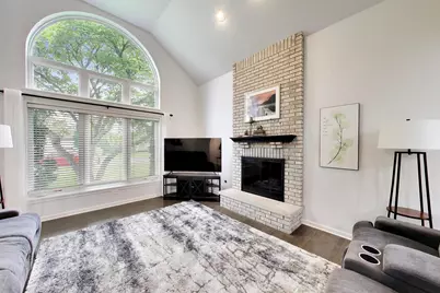 1020 Winslow Avenue, Woodstock, IL 60098 - Photo 13