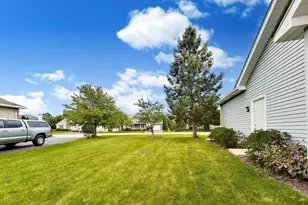 1020 Winslow Ave, Woodstock, IL 60098 - Photo 41