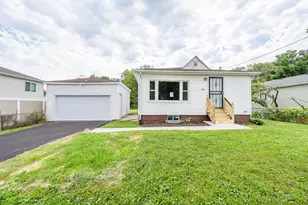 3027 W 141st St, Blue Island, IL 60406 - Photo 1