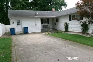 118 N Indiana St, Milford, IL 60953 - Photo 3