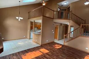 1061 Rockport Dr, Carol Stream, IL 60188 - Photo 5