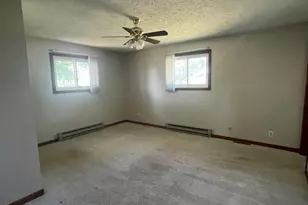 136 N St Louis St, Elwood, IL 60421 - Photo 3