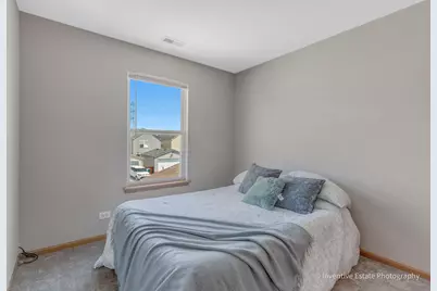 2028 Grayhawk Drive, Aurora, IL 60503 - Photo 13