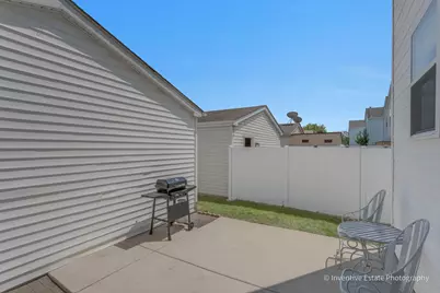 2028 Grayhawk Drive, Aurora, IL 60503 - Photo 23