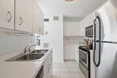 401 E Ontario Street #1409, Chicago, IL 60611 - Photo 11