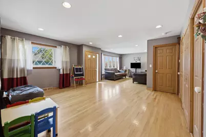 4850 Michigan Avenue, Schiller Park, IL 60176 - Photo 9
