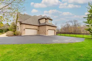 37W209 Deer Pond Ct, Saint Charles, IL 60175 - Photo 89