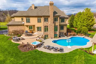 37W209 Deer Pond Ct, Saint Charles, IL 60175 - Photo 3