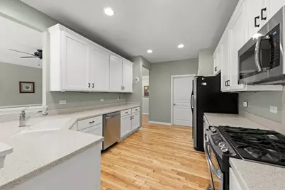 105 National Court, Shorewood, IL 60404 - Photo 9