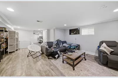 2935 W Howard Street, Chicago, IL 60645 - Photo 9
