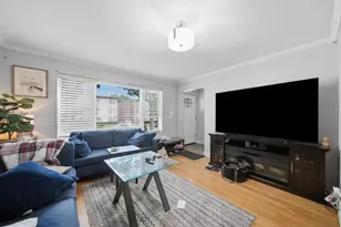 2935 W Howard St, Chicago, IL 60645 - Photo 3