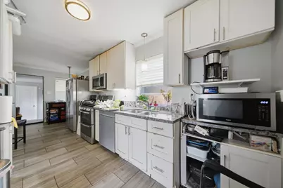 2935 W Howard Street, Chicago, IL 60645 - Photo 5